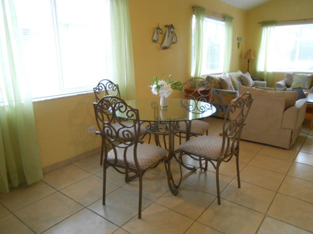 Hoopers Bay Villas