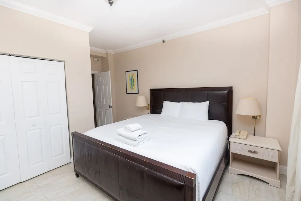 403 Ocean View Apartment Hollywood
