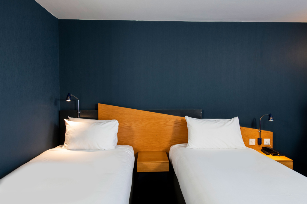 Holiday Inn Express Swansea East by IHG