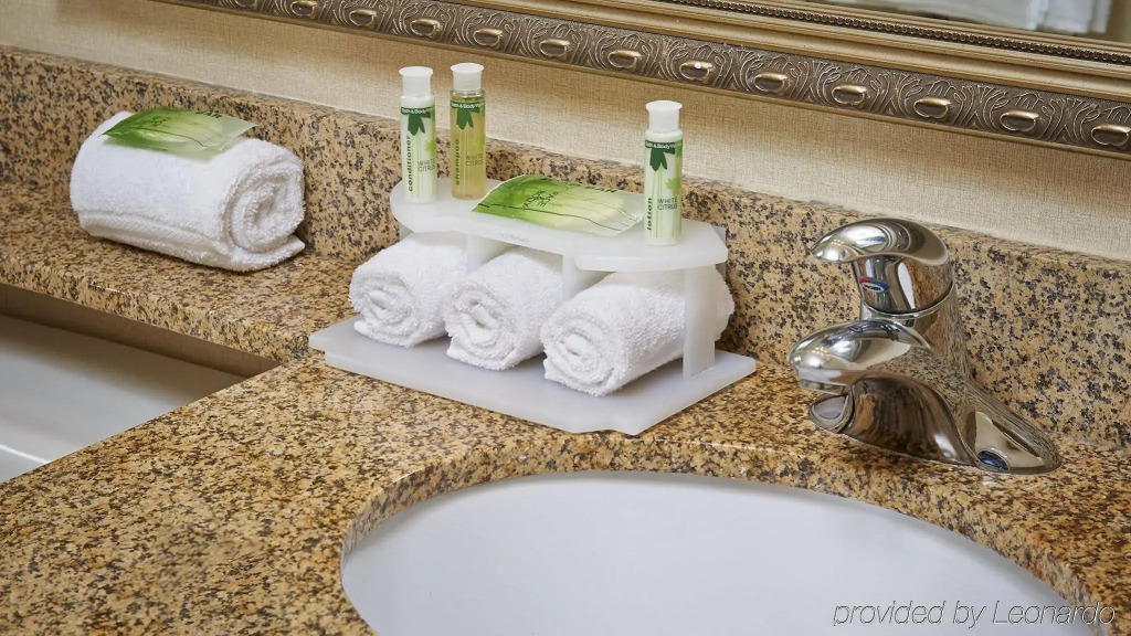 Holiday Inn Express Toronto-North York by IHG
