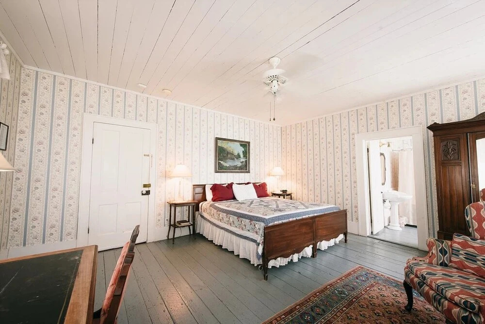 The Inn At Salado