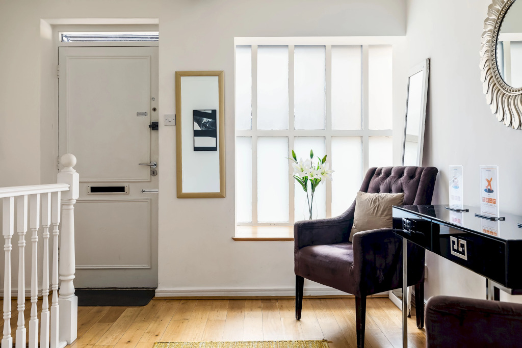 Duplex Apartment With Patio in Marylebone