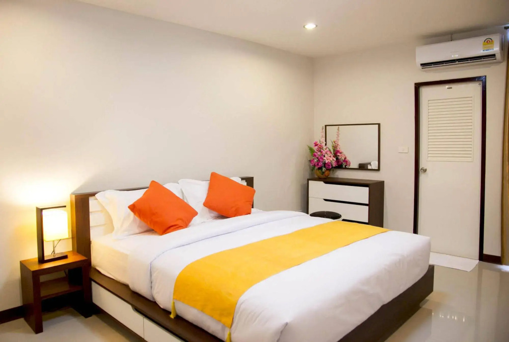 The Room Service Apartment