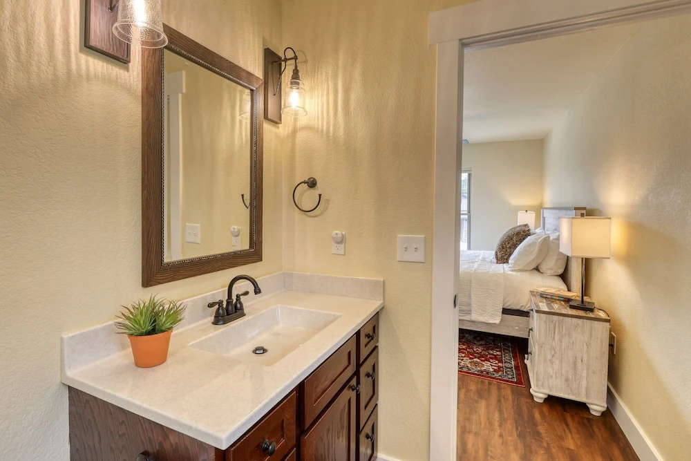 Badlands Retreat Cozy Condo Modern Amenities