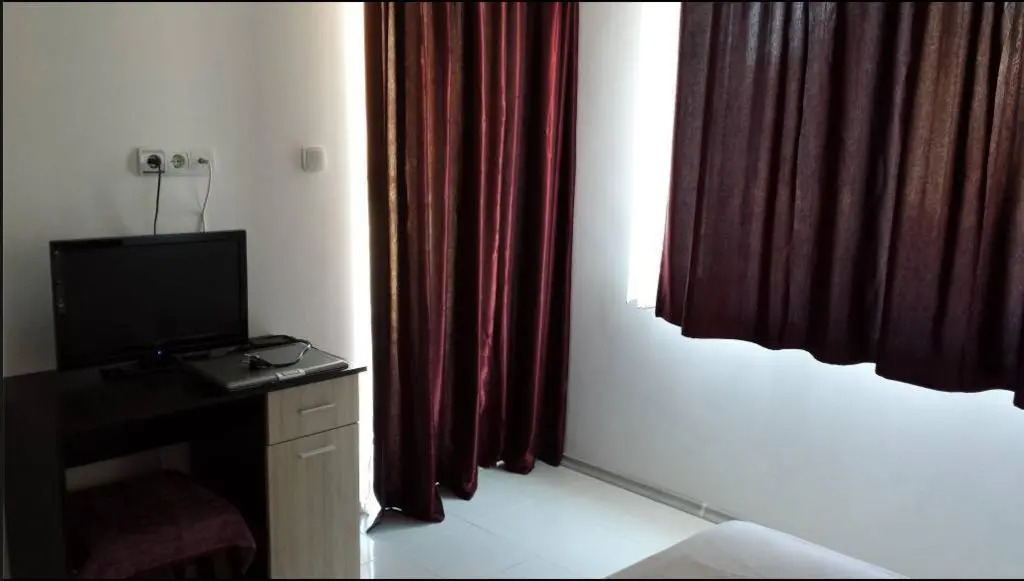 Anna Studios