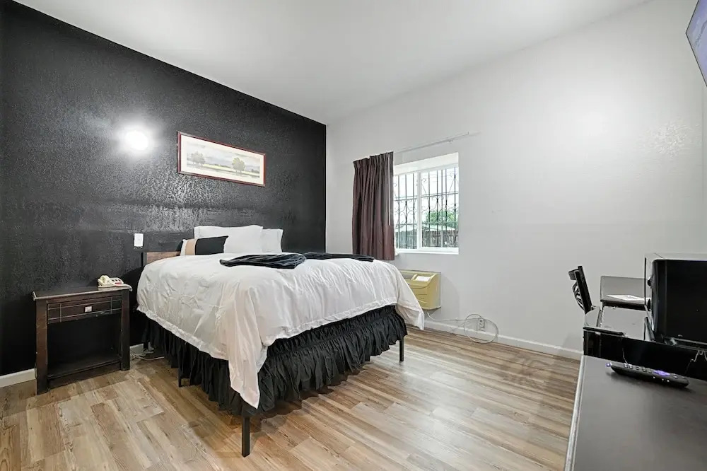 Hotel Dilley Grand