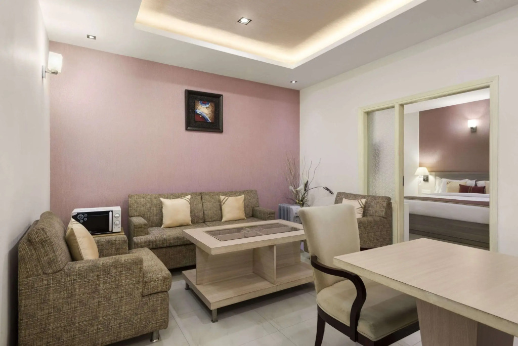 Days Hotel By Wyndham Neemrana