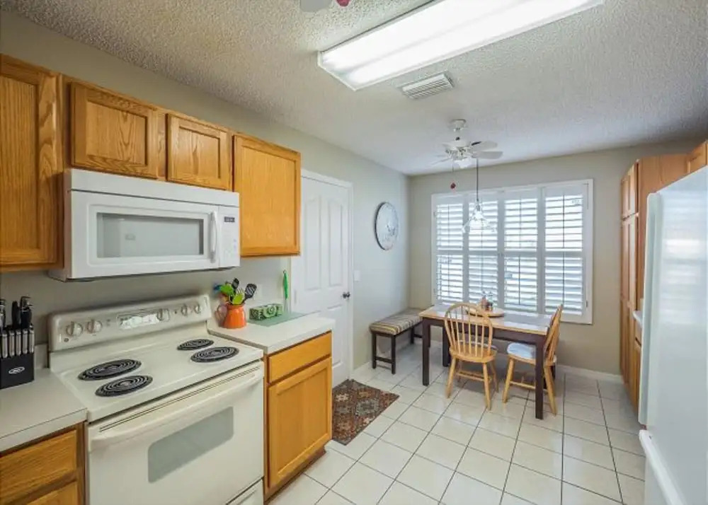 Augustine Drive 1820 by White Pelican VR