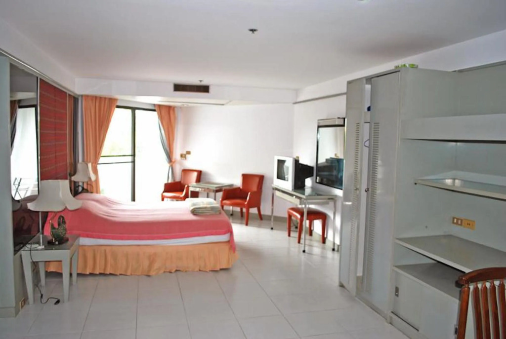 Paradise Condominium Apartments