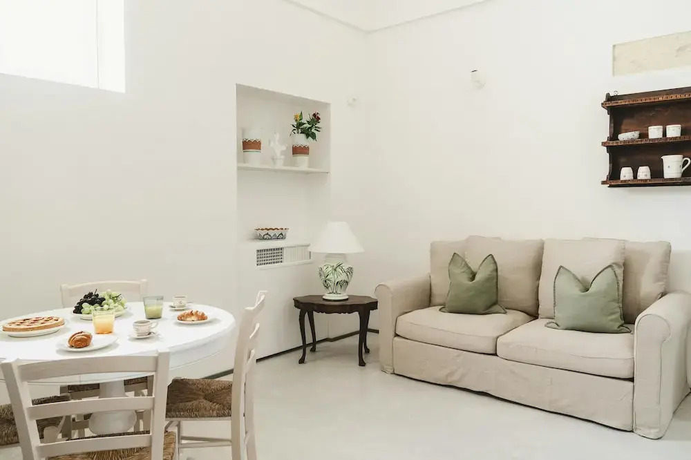 La Canonica Suites