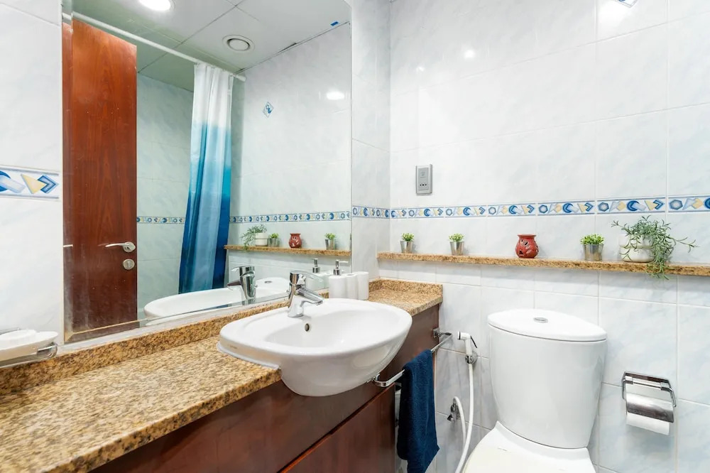 Whitesage - Luxurious Studio in JLT With City Skyline View