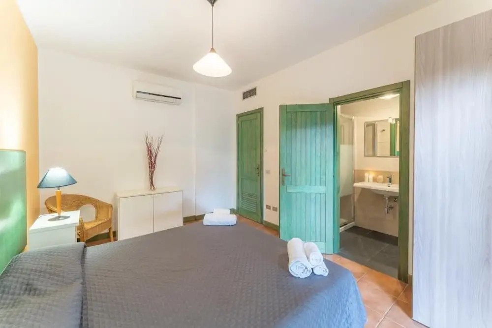 Quaint Residence I Mirti Bianchi 2 Bedroom Apartment Sleeps 6 -trilo 6