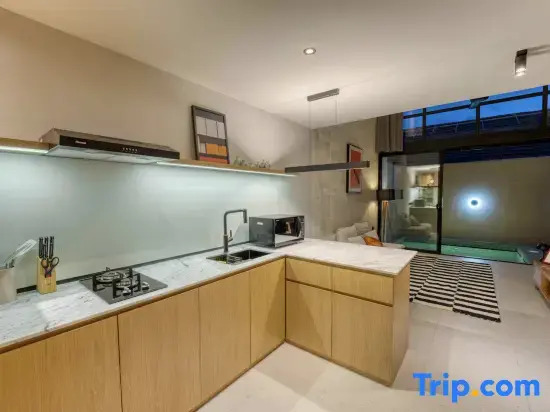 Tegeh Townhouse 5 - A Luxury Private Villa By Balinest Villas