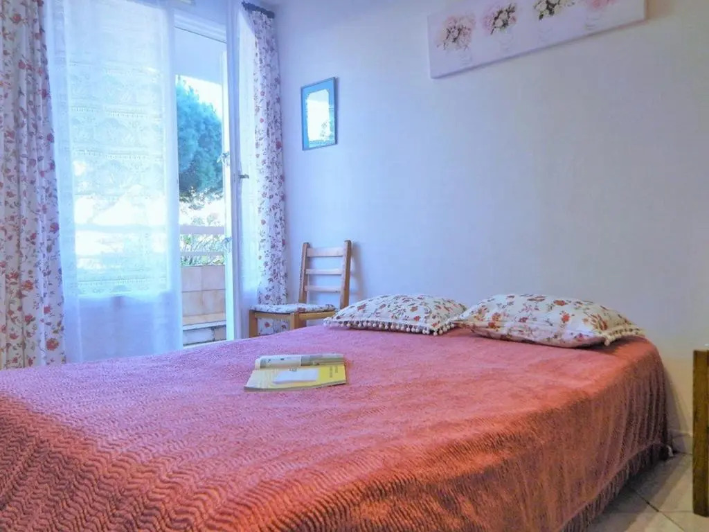 Appartement Bormes-les-Mimosas, 2 pièces, 4 personnes - FR-1-251-358