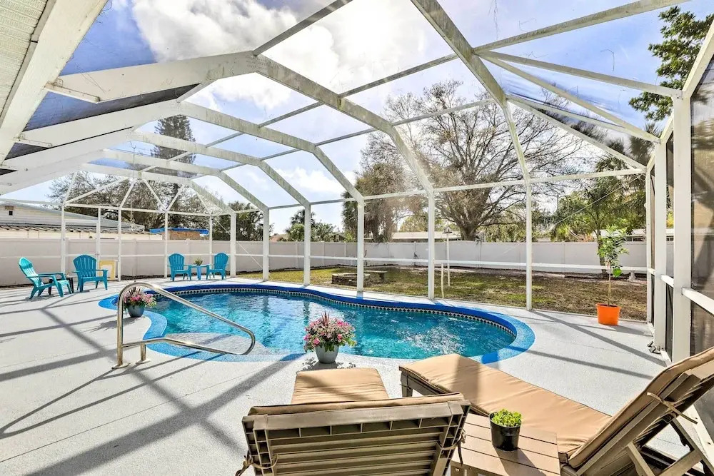 9 Mi to Beaches Home with Pool and Patio in Bradenton