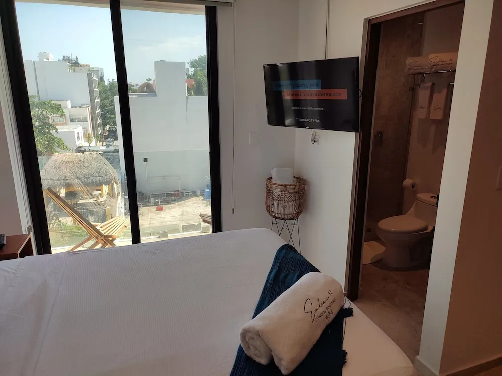 Emiliano 42 Condos Boutique