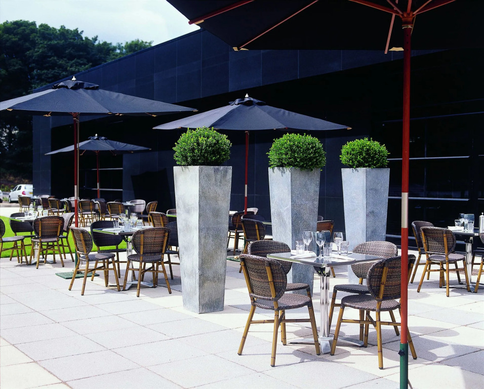 mour hotel