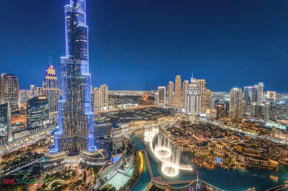 SML Vacation Homes - Sky High Apartments with Burj Khalifa and Dubai Fountain Views at Grande Signature, Downtown Dubai