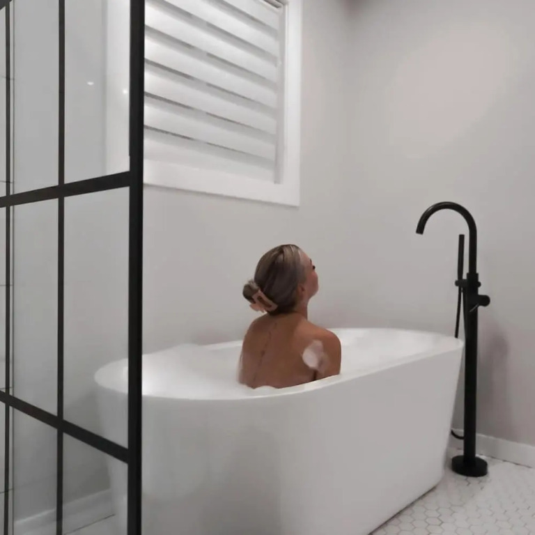 De la Montagne-spa- PET Friendly- Ski in Ski out