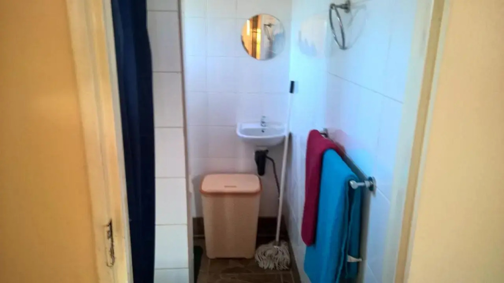 Furnished self-catering bedsitter