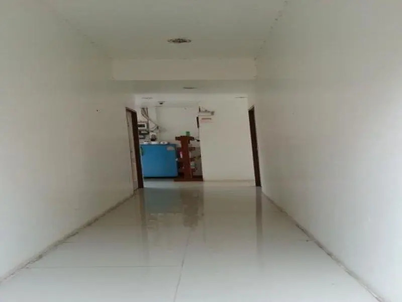 JJ. Home