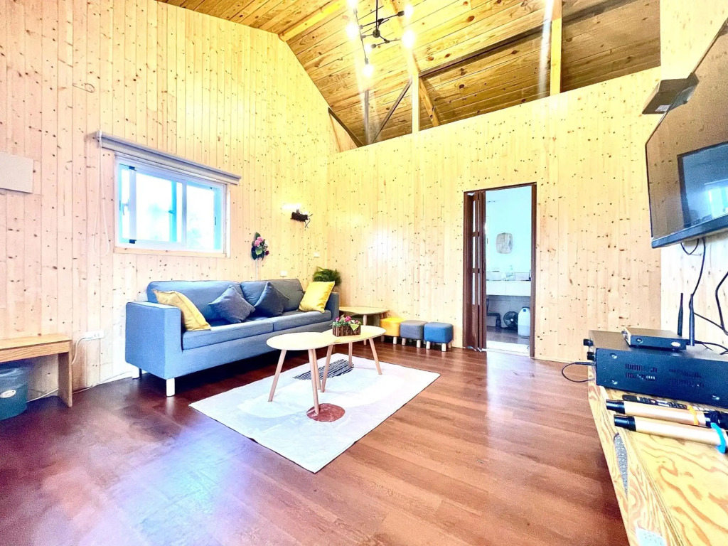 Peaceful Home Hall 2