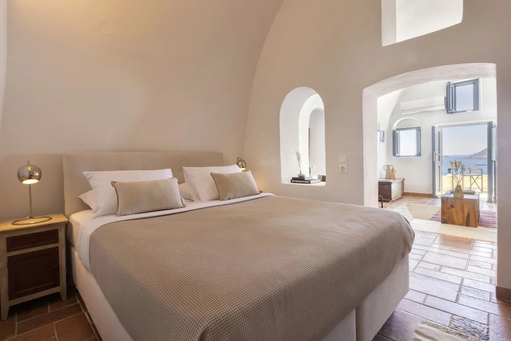Bluedome Cavehouses by Otium Villas