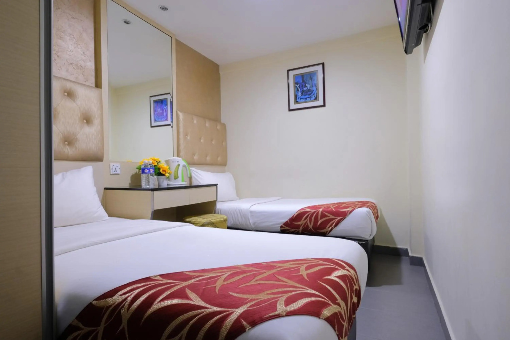 Single or Twin No Window Room With Sharing Bathroom and Toilet in Sandpiper Hotel