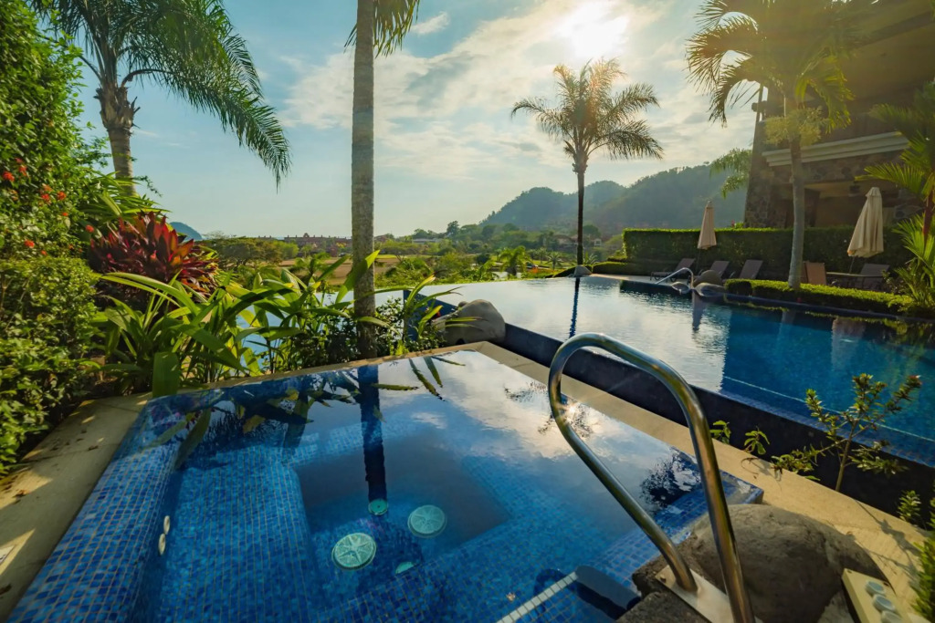 3 Bedr Vista Bahia private plunge pool