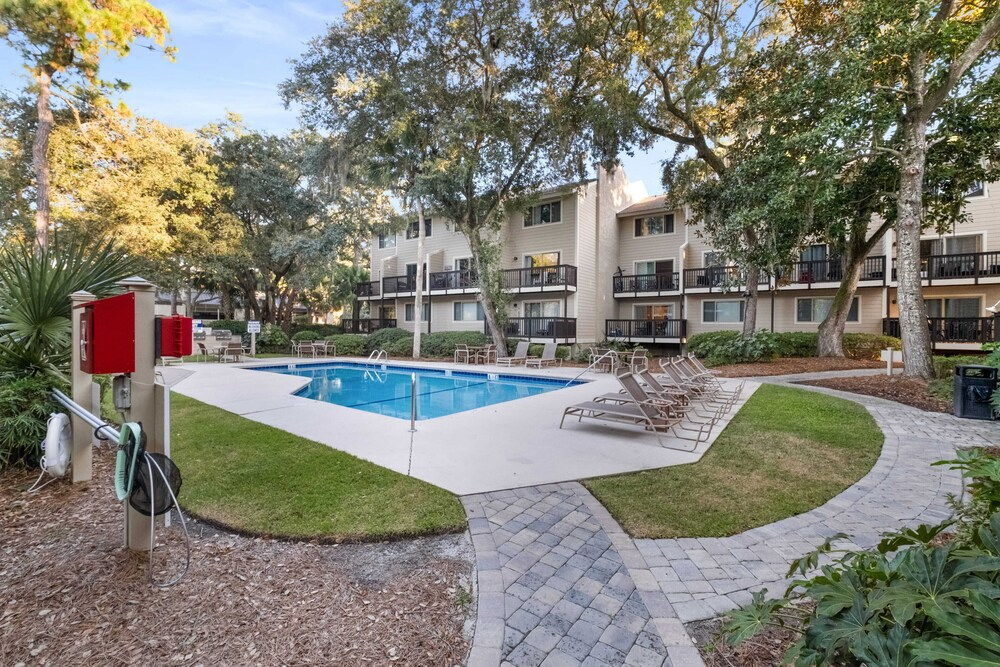 Family-Friendly Hilton Head Villa: Walk to Beach