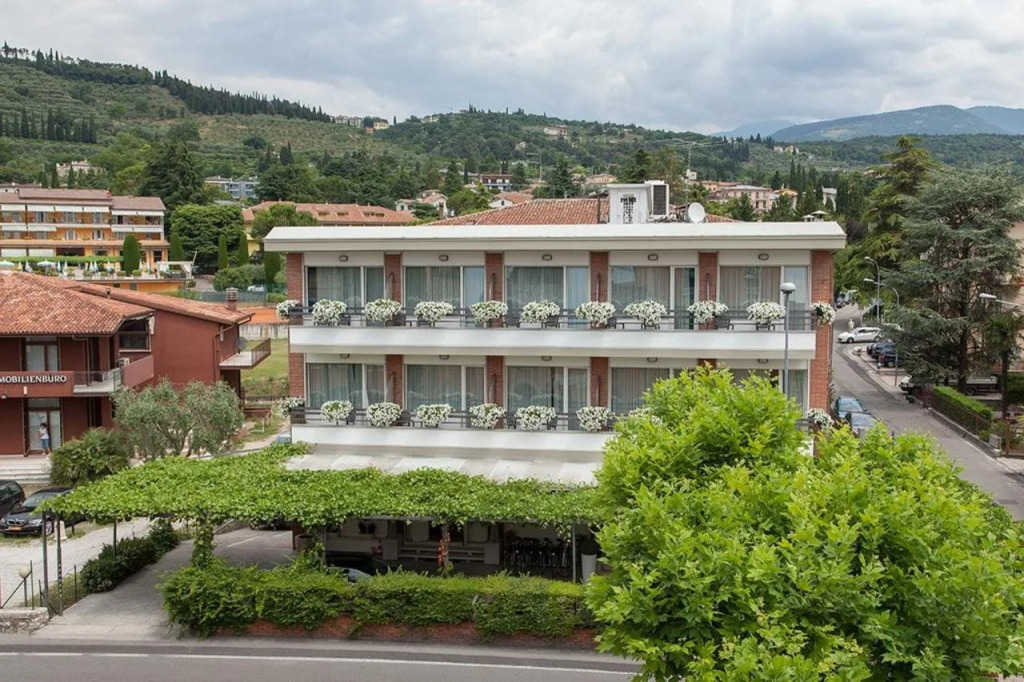 Hotel Benaco Garda ***S