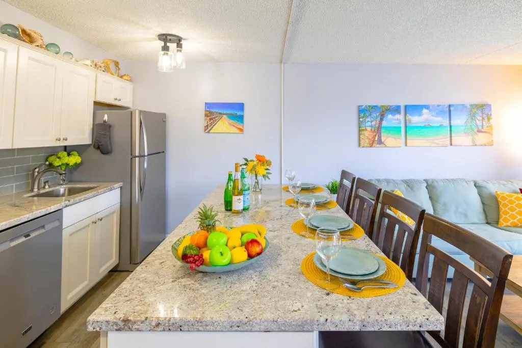Beautiful 7th Floor with Partial Ocean Views | 1 Block to Beach | Free Parking & WIFI