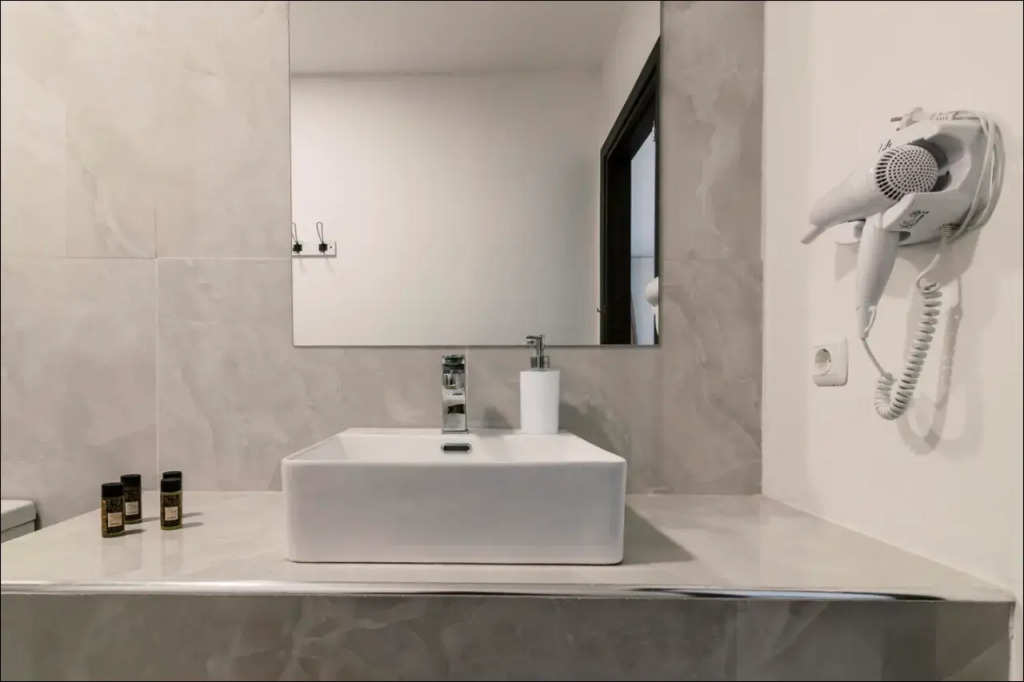 Bamboo Suites Hotel