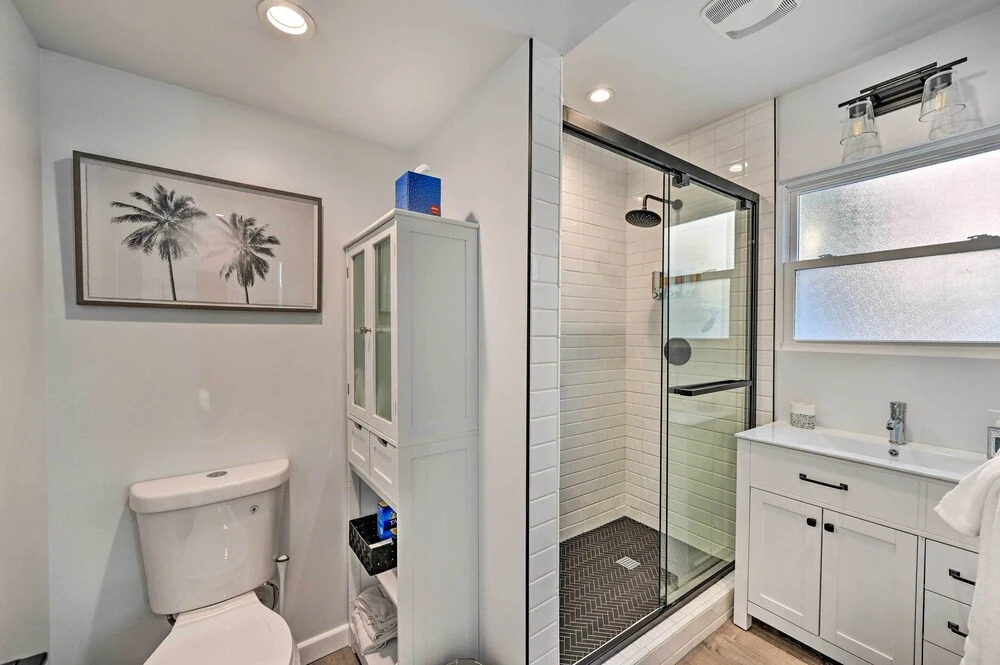 Stylish San Diego Apartment w/ Smart TV!