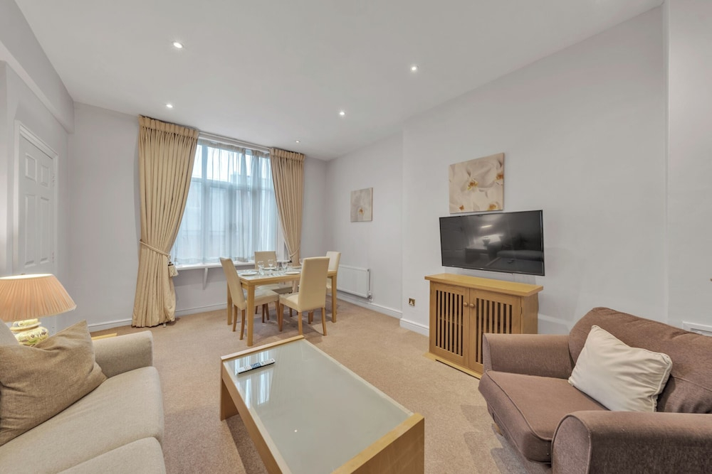 Hertford Flat 11