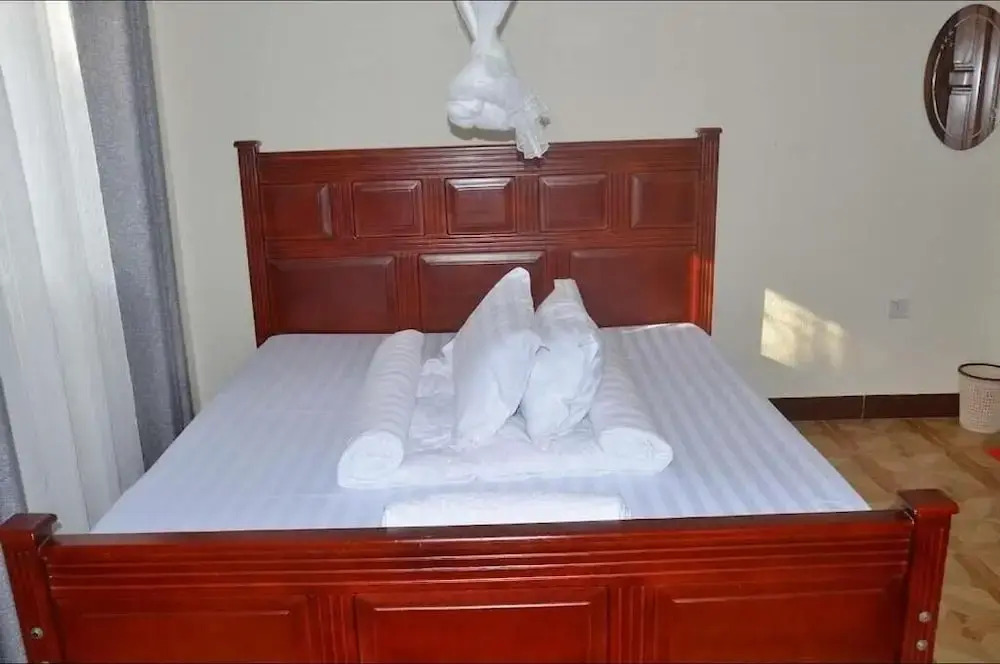 Migingo Suites