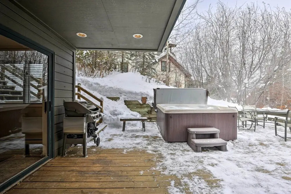 Avon Duplex w/ Hot Tub: Near Vail Hiking & Golf!