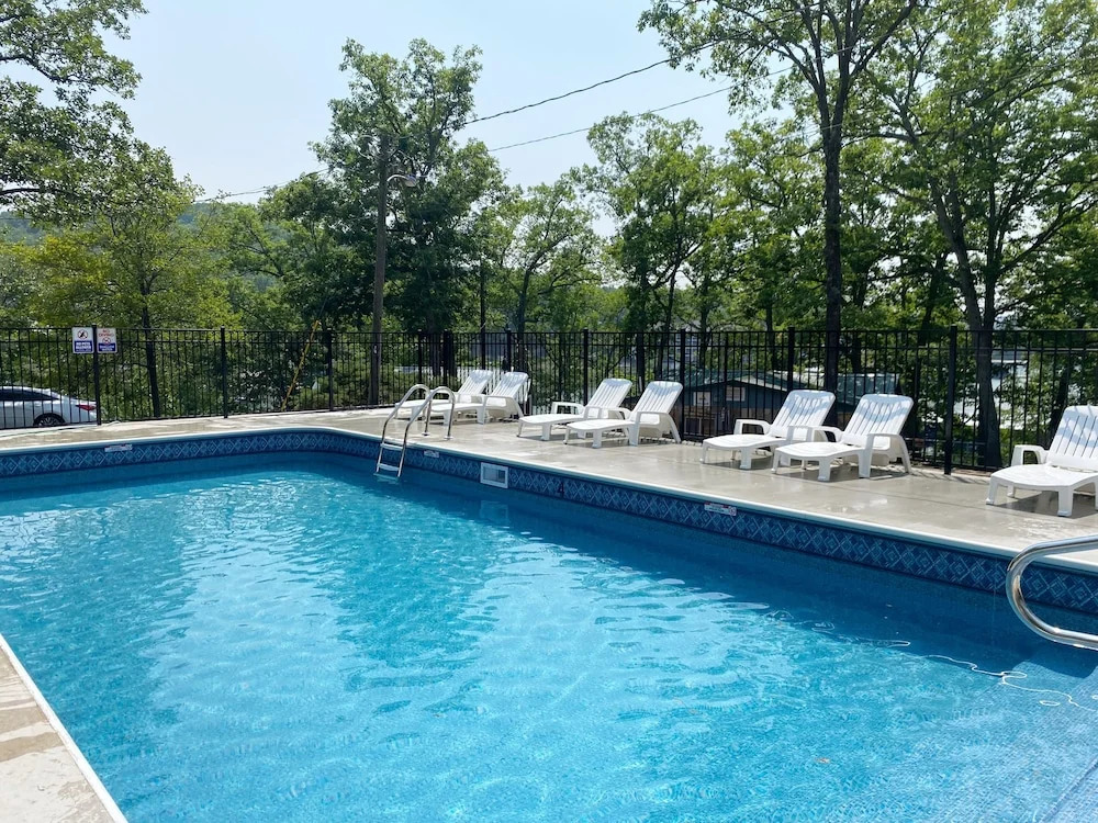 Niangua Hills Resort
