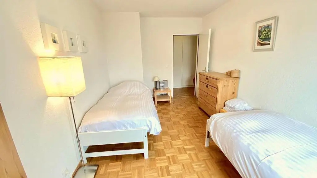 Close to the lake and very spacious 3 bedroom