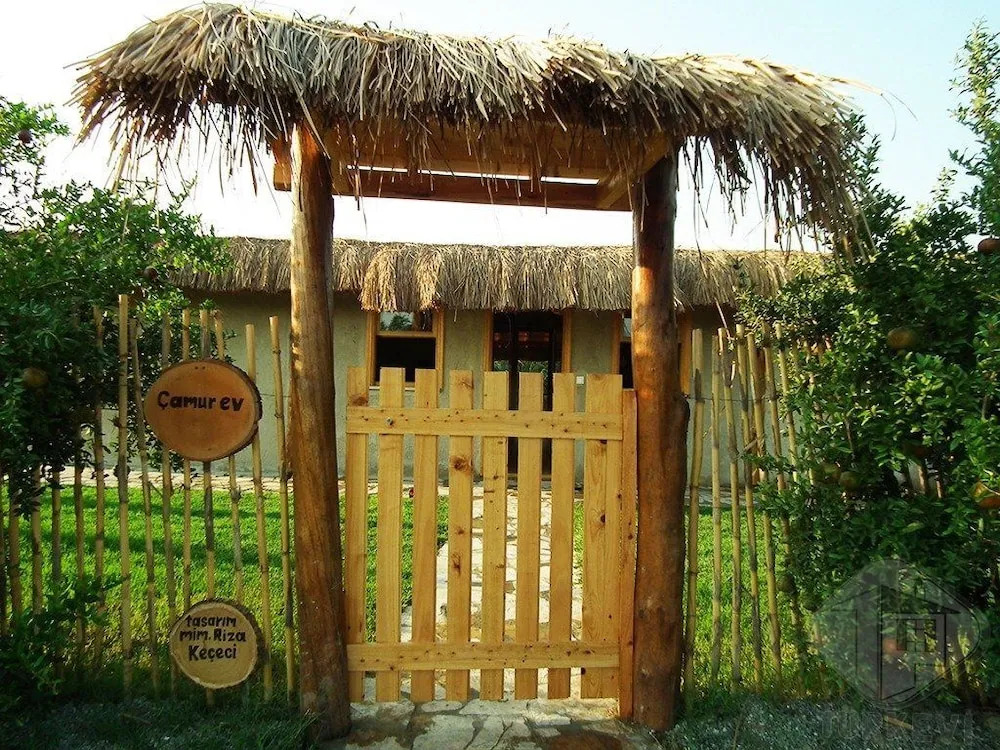 Yalicapkin Cottage