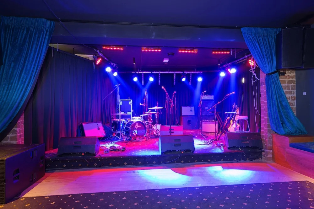 The Lansdowne Hotel