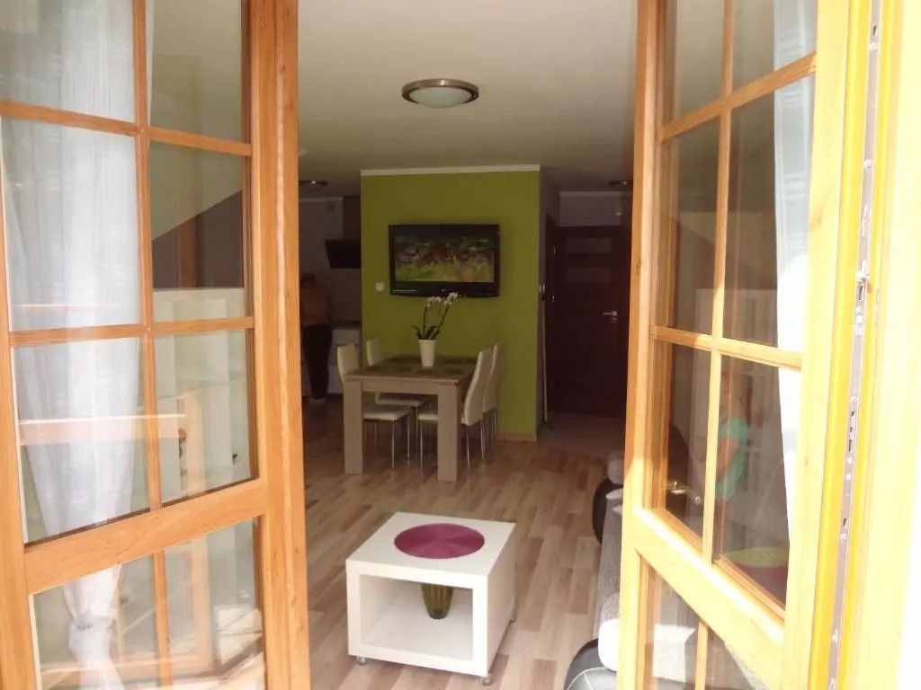 Eleganckie i Stylowe Apartamenty Sun Seasons 24 w Karpaczu z Parkingiem by Noclegi Renters