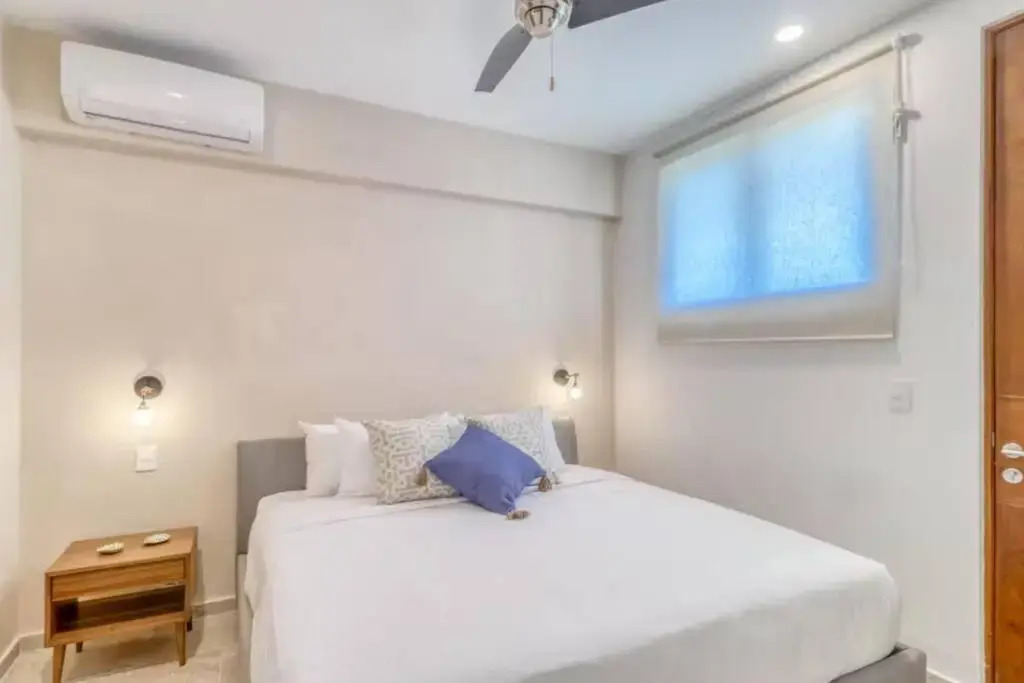 302 Amena Amazing 2 Bdr Penthouse w/ Private Pool and Gym