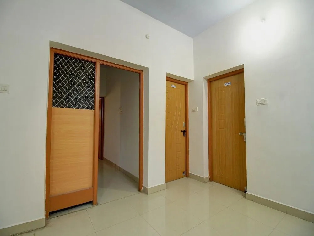 OYO 15257 Ananda Inn