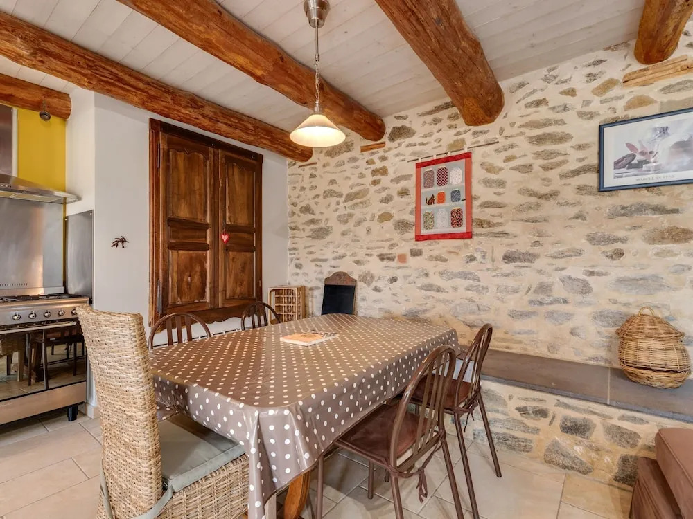 Holiday Home Saint-Beauzire near Pauillac Castle