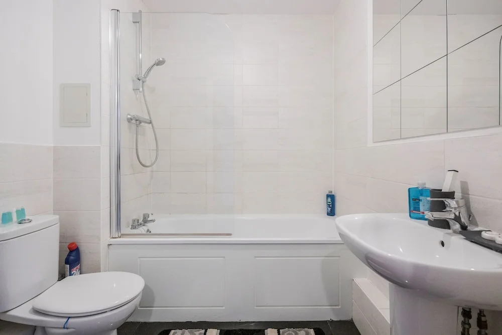 Beautiful 3-bed Apartment in Romford