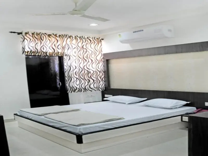Hotel Kanhaiya Paradise