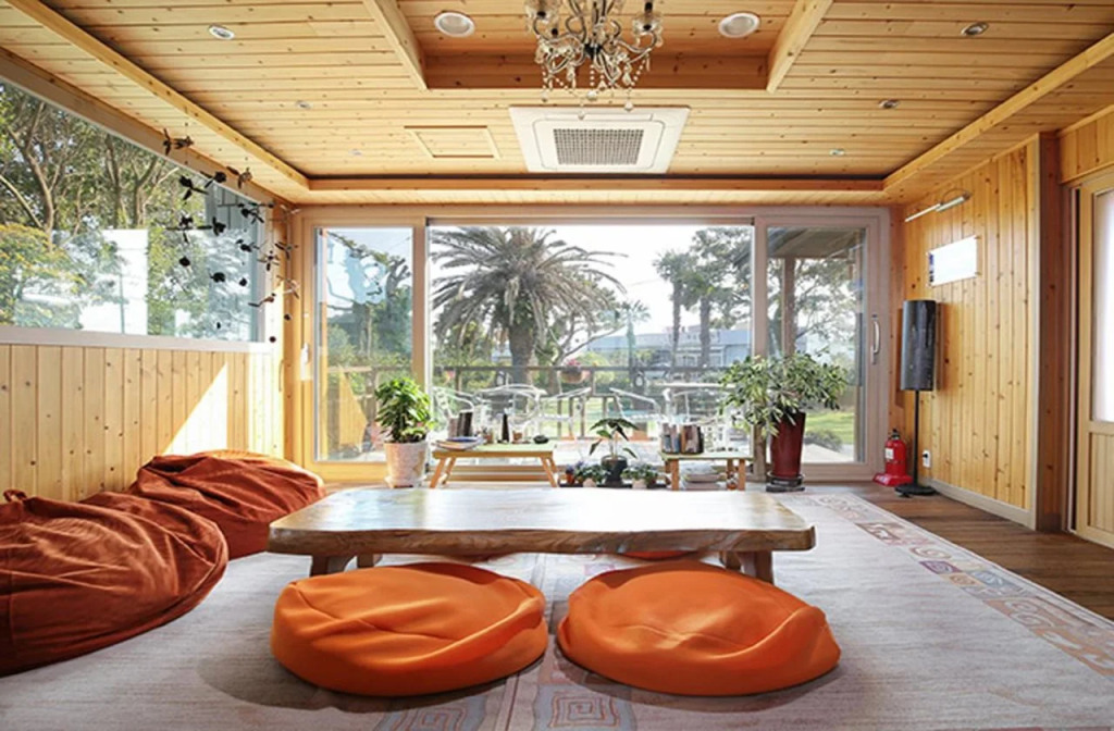 A-rock Guesthouse - Hostel