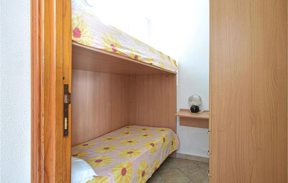 Beautiful Apartment in Galtelli' With 2 Bedrooms
