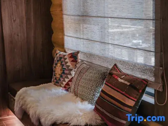 Kanas Anyu Hidden World Homestay
